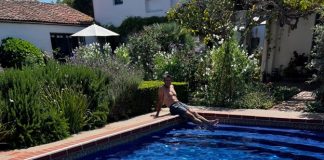 How to Throw a Bachelorette Pool Party Float Style Sand2Sea